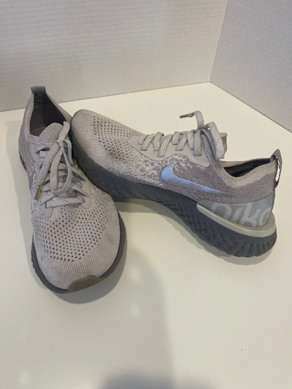 Nike Epic React Sneakers in White and Gold AV3048 Sz 7
